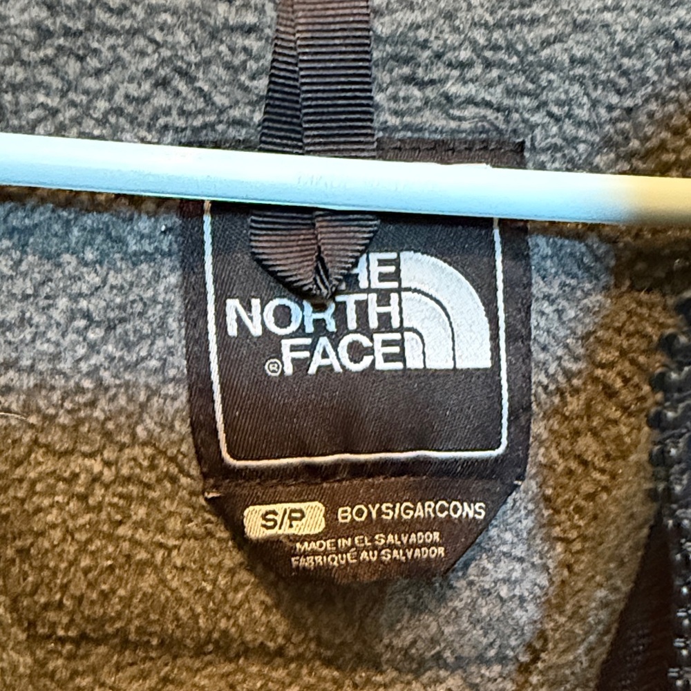The North Face Black and Gray Zip-Up Jacket - Picture 2 of 5